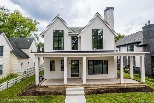 572 Stanley Blvd, Birmingham, MI, 48009-1402 | Card Image