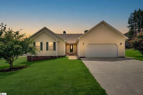 101 Summercrest Court, Easley, SC, 29642 | Card Image
