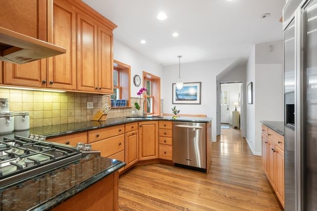 606 Barton Ave, House other with 4 bedrooms, 3 bathrooms and 2 parking in Evanston IL | Image 6