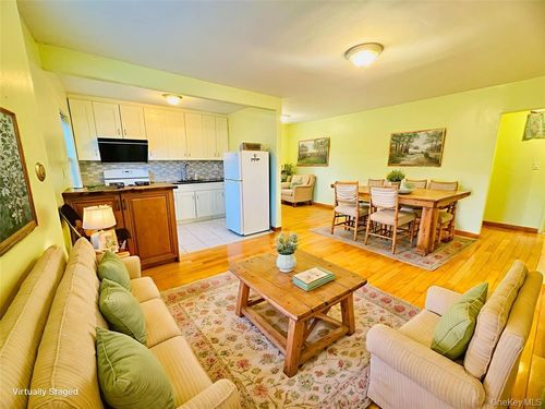 1-196 69th Ave, Fresh Meadows, NY, 11365-4033 | Card Image