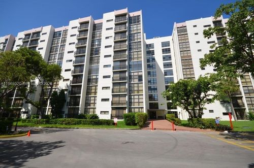316-17021 N Bay Rd, Sunny Isles Beach, FL, 33160-3620 | Card Image