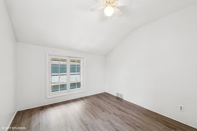 23_208ArdmoreAve_2028_Large | Image 24
