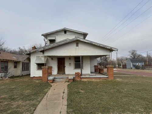 801 S Main St, Electra, TX, 76360-2921 | Card Image