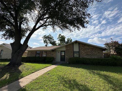 638 Grinnell Dr, Garland, TX, 75043-5425 | Card Image