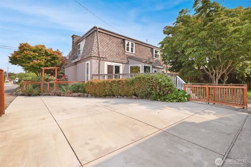 917 S 222nd St, Des Moines, WA, 98198-6306 | Card Image