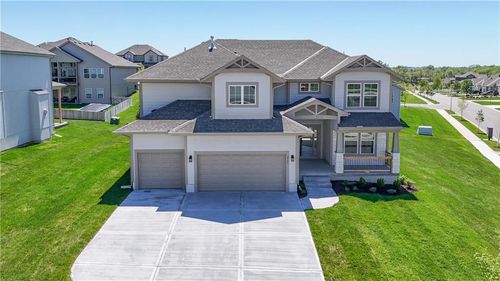 2761 W Park St, Olathe, KS, 66061-3898 | Card Image
