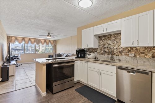 a203-111 Kahului Beach Rd, Kahului, HI, 96732-1206 | Card Image