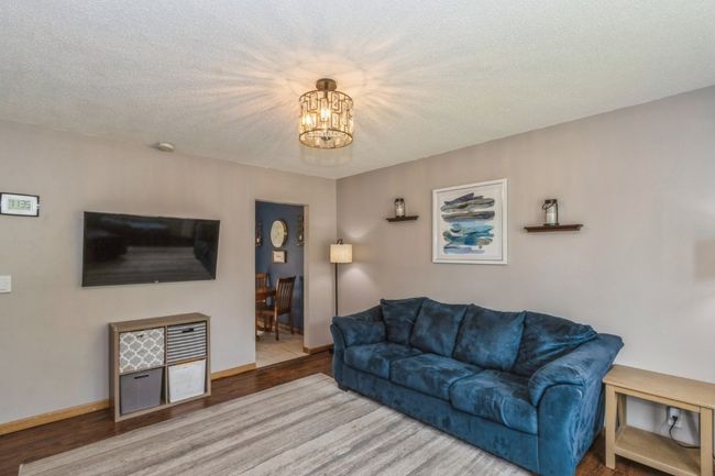5817 Underwood Ave Sw, House other with 4 bedrooms, 2 bathrooms and null parking in Cedar Rapids IA | Image 5