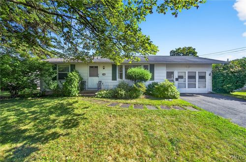 4873 Greystone Dr, Liverpool, NY, 13088-5803 | Card Image
