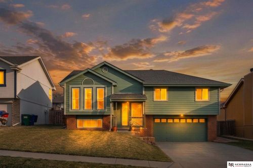 8403 Weber Street, Omaha, NE, 68122 | Card Image