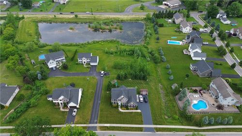 67 Kings Mill Ct, Penfield, NY, 14526-9800 | Card Image