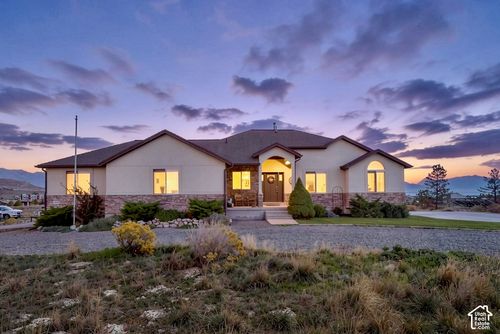 9044 N Cedar Pass Rd, Eagle Mountain, UT, 84005 | Card Image