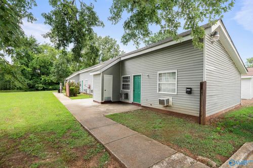 3706 Squaw Valley Dr Sw, Huntsville, AL, 35805-5738 | Card Image