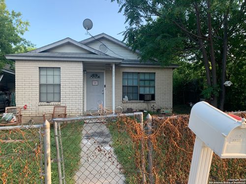 132 University Ave, San Antonio, TX, 78201-6324 | Card Image