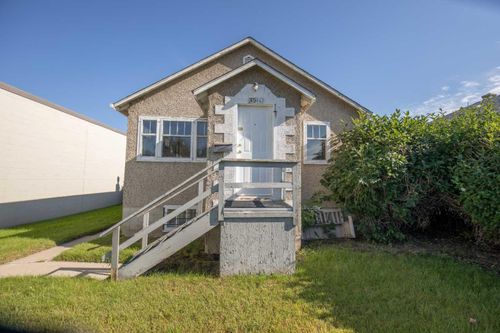 4914 46 Street, Red Deer, AB, T4N1N3 | Card Image