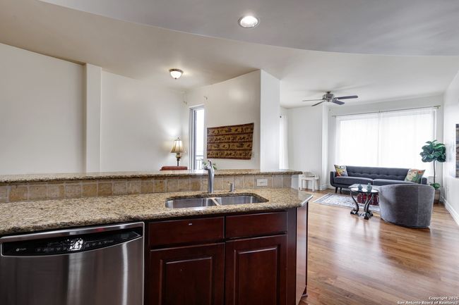 APT-203 - 215 Center St, Condo with 2 bedrooms, 2 bathrooms and null parking in San Antonio TX | Image 10