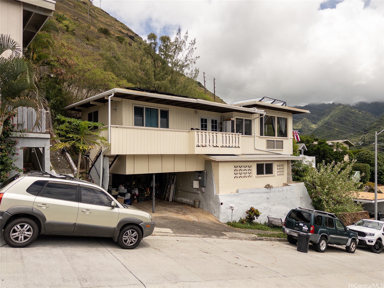 Aipuni St, Honolulu, HI 96821