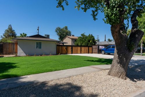 1013 E Garland, Fresno, CA, 93704 | Card Image