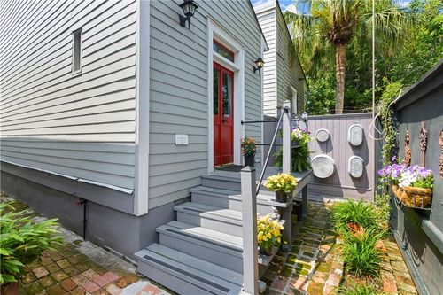 2020 Dauphine Street, New Orleans, LA, 70116 | Card Image
