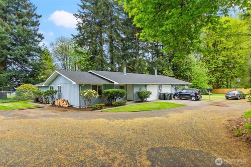 6620 Littlerock Rd Sw, Tumwater, WA, 98512-7337 | Card Image