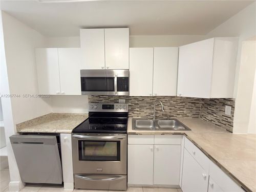 202-7801 Colony Cir S, Tamarac, FL, 33321-3996 | Card Image