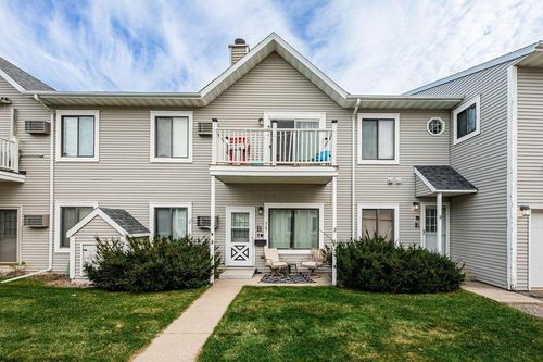 apt-b-3305 15th Ave S, Fargo, ND, 58103-8427 | Card Image