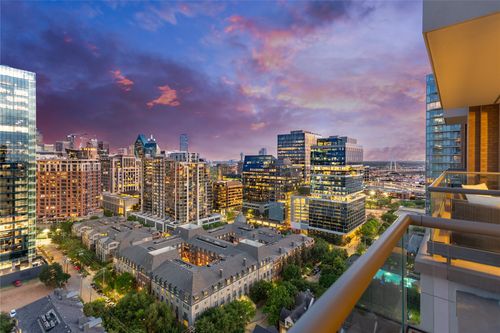 18a-2300 Wolf St, Dallas, TX, 75201-7056 | Card Image