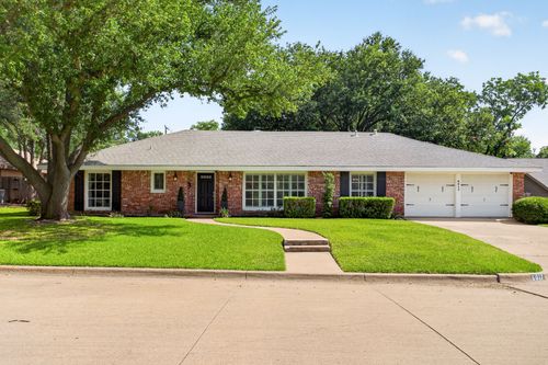 6017 Wonder Drive, Fort Worth, TX, 76133 | Card Image