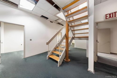 40-08 Warren St, Elmhurst, NY, 11373-1735 | Card Image