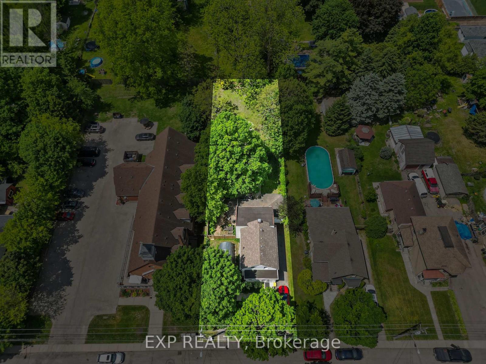 Residential in Woodstock (Woodstock - North) 2