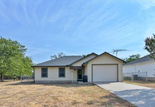 401 S Llano St, Whitney, TX, 76692-2604 | Card Image