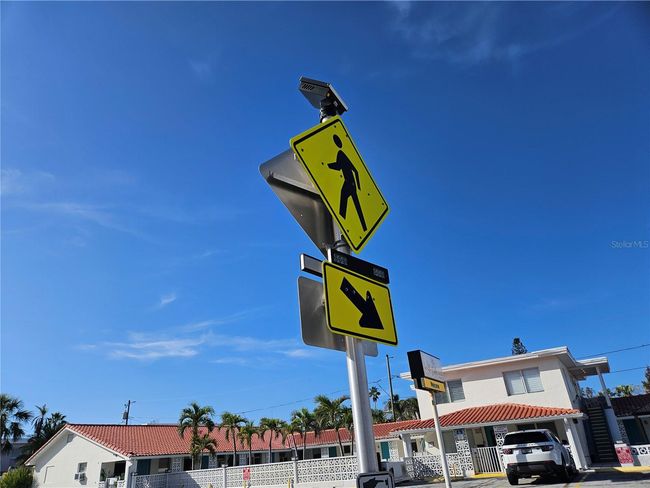Gulf Blvd. Cross walk at the end of the street | Image 39