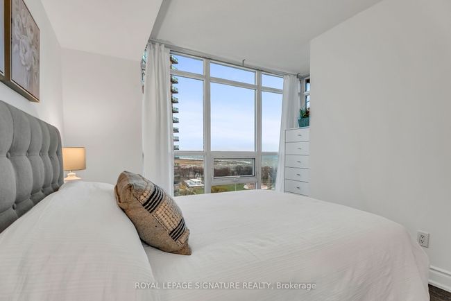 1701 - 231 Fort York Blvd, Condo with 2 bedrooms, 1 bathrooms and 1 parking in Toronto ON | Image 20