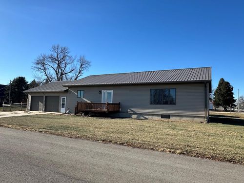 102 Se 3rd St, Gilmore City, IA, 50541-8781 | Card Image