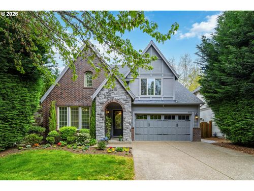 1082 Meek Way, West Linn, OR, 97068-5401 | Card Image