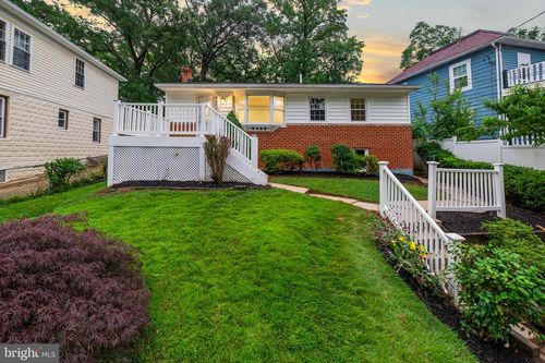 8405 58th Ave, BERWYN HEIGHTS, MD, 20740-2607 | Card Image