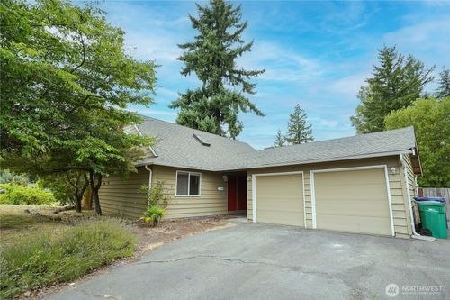17036 138th Pl Se, Renton, WA, 98058-7001 | Card Image