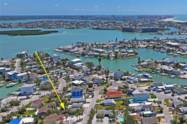 13123 4 Th St E, House other with 2 bedrooms, 1 bathrooms and null parking in Madeira Beach FL | Image 17