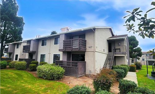apt-i-417 Tyler Pl, Salinas, CA, 93906-3677 | Card Image
