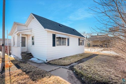 3914 Grand Ave, Duluth, MN, 55807 | Card Image