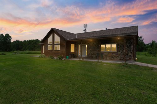9741 Brook Dr, Pine City, MN, 55063-5995 | Card Image
