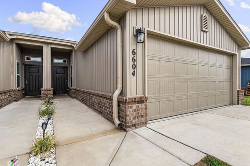 6604 Nw Vandergriff St, Bentonville, AR, 72713-4111 | Card Image