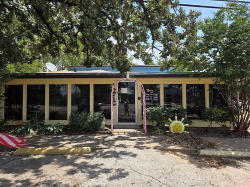 216 W Main St, Azle, TX, 76020-3120 | Card Image