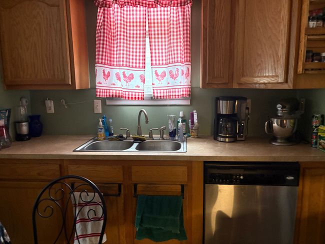 947 Waterloo St, House other with 2 bedrooms, 1 bathrooms and null parking in Saint Clair MI | Image 8