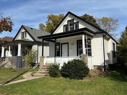 528 Elm Ave, Windsor, ON, N9A5H1 | Card Image