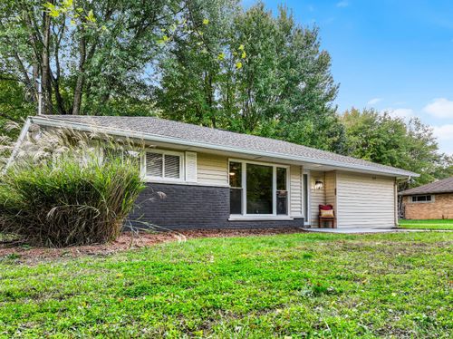 855 Hawthorne Dr, Cincinnati, OH, 45245-1829 | Card Image
