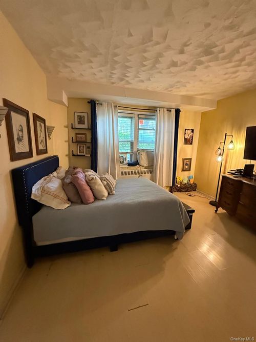 a4-6291 Broadway, New York, NY, 10471 | Card Image