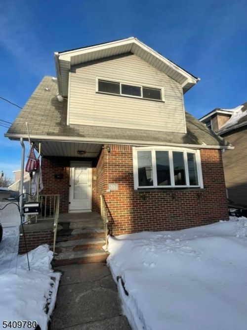 533 Kingsland Ave, Lyndhurst, NJ, 07071-2726 | Card Image