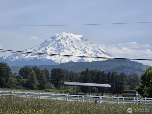 14717 168th St E, Orting, WA, 98360-9573 | Card Image