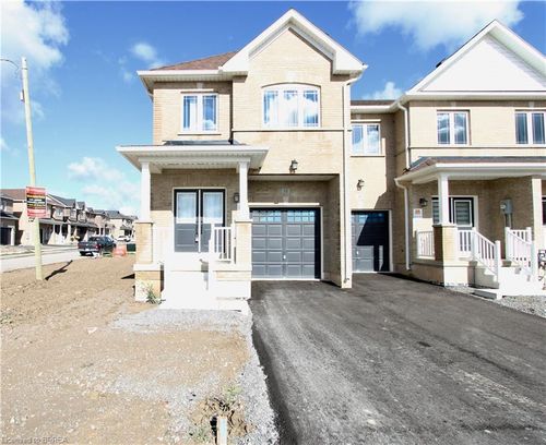 42 Bruton St, Thorold, ON, L2V0J6 | Card Image